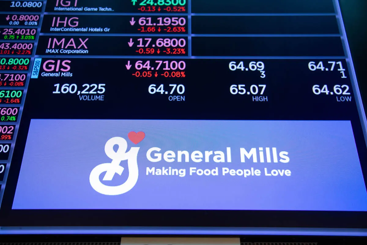 Sinalização da General Mills Inc. no pregão da Bolsa de Valores de Nova Iorque, EUA, em 13 de dezembro de 2021 [Michael Nagle/Bloomberg via Getty Images]
