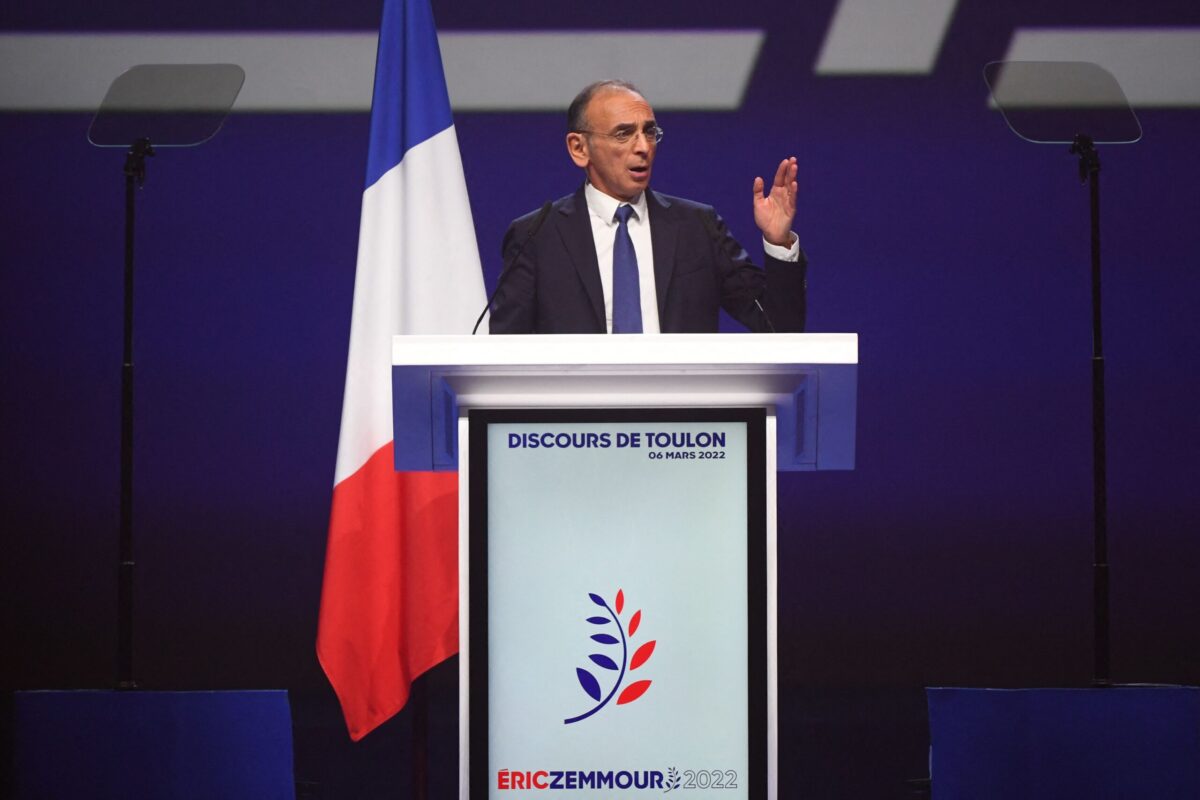 Candidato à eleição presidencial da França de 2022 Eric Zemmour, em Toulon, em 6 de março de 2022 [Clement Mahoudeau/AFP via Getty Images]