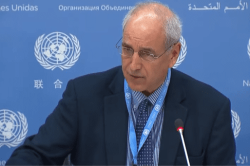 Michael Lynk, relator especial das Nações Unidas sobre a situação de direitos humanos nos territórios
palestinos ocupados, confirma: ‘Israel prende e indicia entre 500 e 700 crianças palestinas em cortes
militares anualmente’