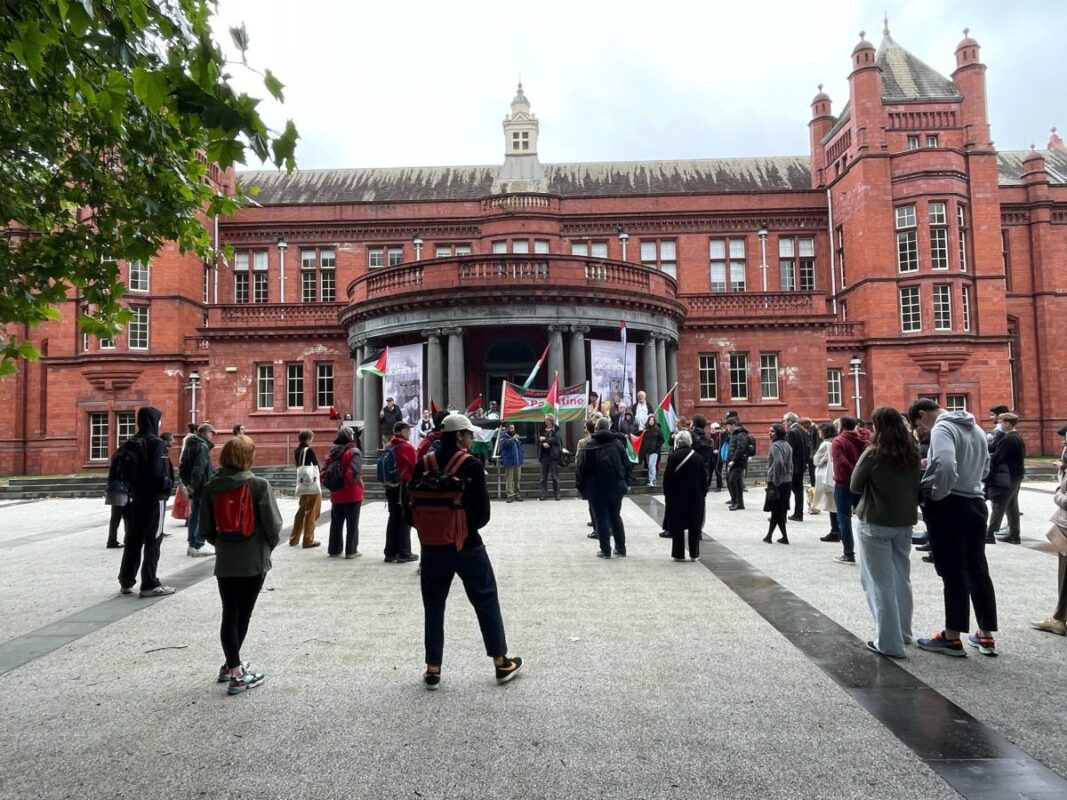 Estudantes pró-Palestina costumam fazer protestos na Wentworth Art Hall. O registro da foto é de agosto de 2021 [Forensic Architecture]
