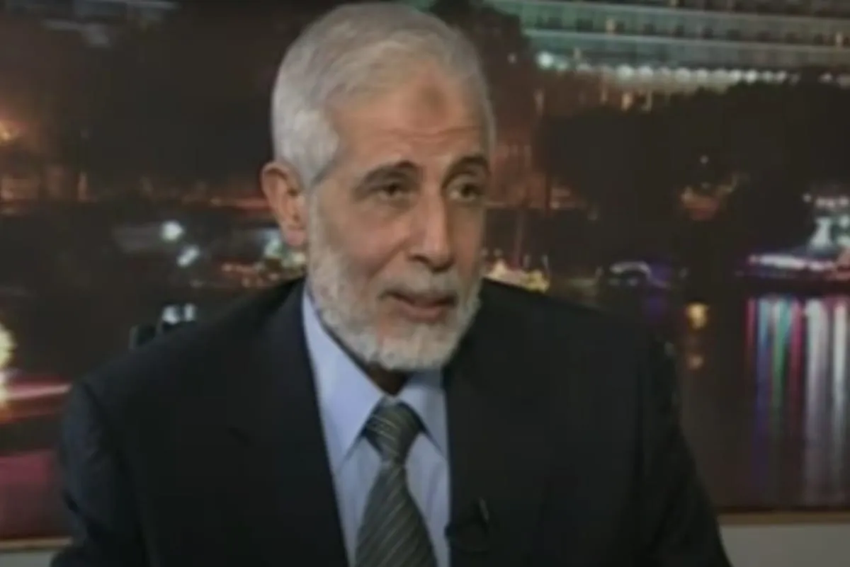 Mahmoud Ezzad, diretor em exercício da Irmandade Muçulmana [Youtube/Al Jazeera]
