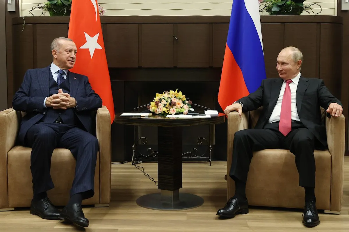 Presidente da Turquia Recep Tayyip Erdogan encontra-se com seu homólogo russo Vladimir Putin, no palácio presidencial de Sochi, Rússia, 29 de setembro de 2021 [Mustafa Kamacı/Agência Anadolu]