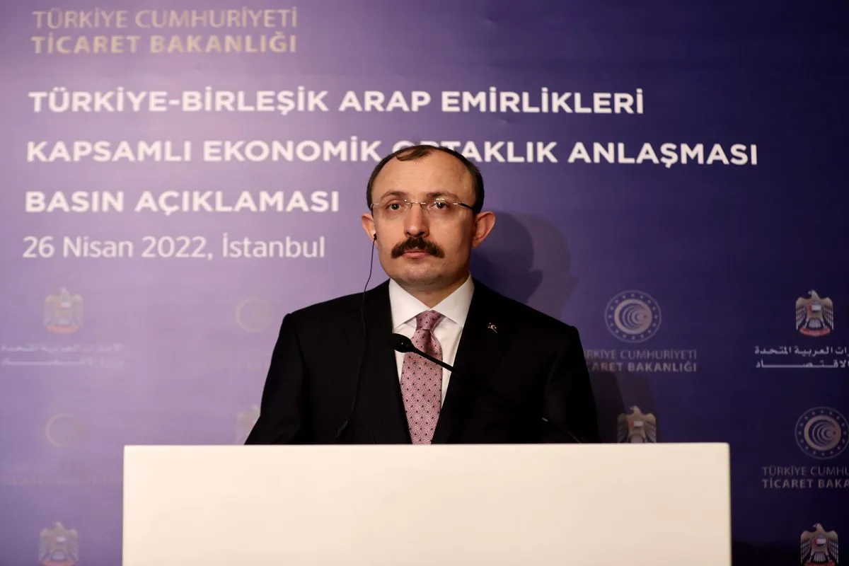 Ministro do Comério da Turquia Mehmet Mus, em Istambul, 26 de abril de 2022 [İslam Yakut/Agência Anadolu]