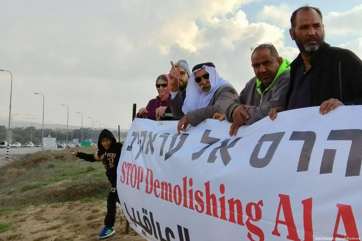 Forças da ocupação israelense demoliram a aldeia beduína de al-Araqeeb, no sul da região do Negev (Naqab), pela 202ª vez, reportaram residentes à agência de notícias Wafa.
