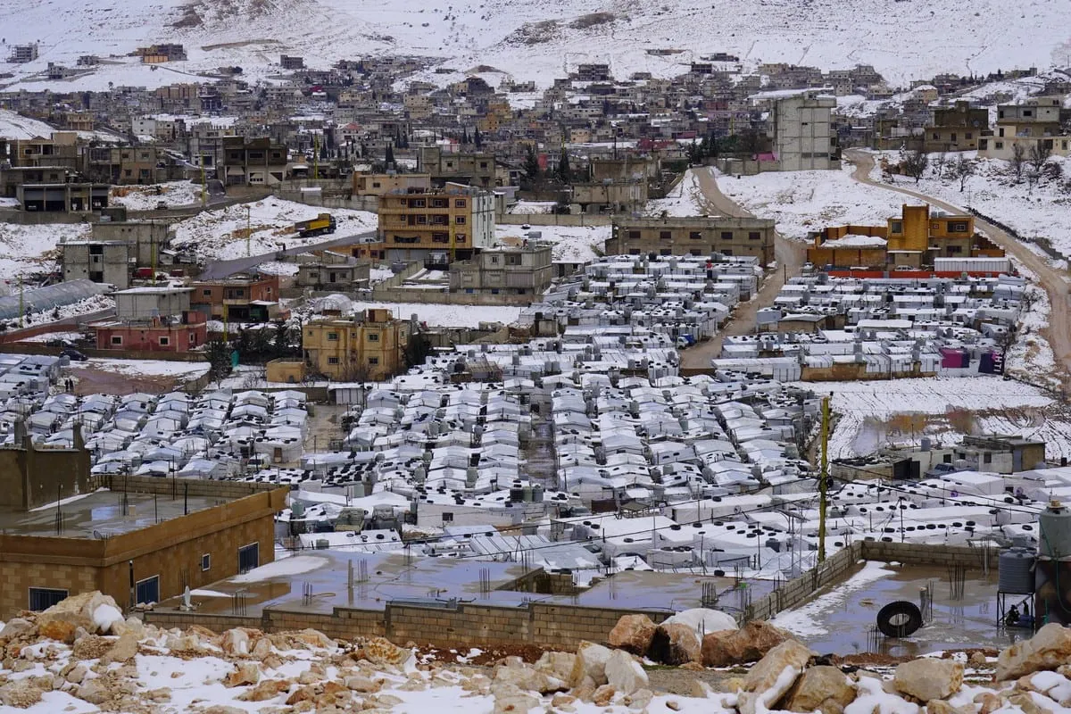 Campo de refugiados sírios é atingido por nevasca, na região de Arsal, Líbano, 20 de janeiro de 2021 [Ahmad Laila/Monitor do Oriente Médio]
