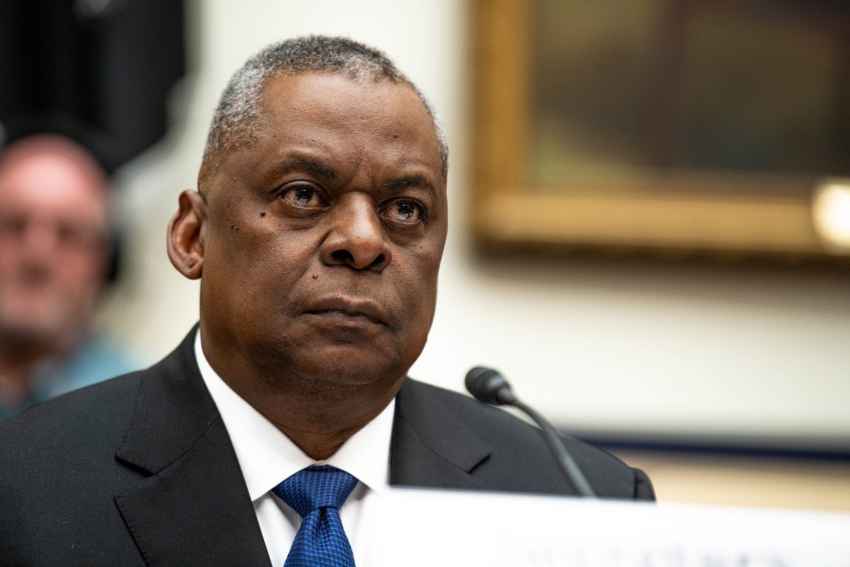 Secretário de Defesa Lloyd J. Austin III em 5 de abril de 2022 [Sgto. Jack Sanders/Força Aérea dos EUA]
