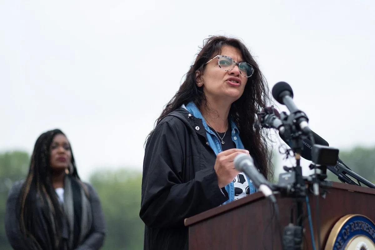Rashida Tlaib, congressista democrata pelo estado de Michigan, durante evento em Minneapolis, Minnesota, 3 de setembro de 2021 [Tim Evans/Bloomberg via Getty Images]
