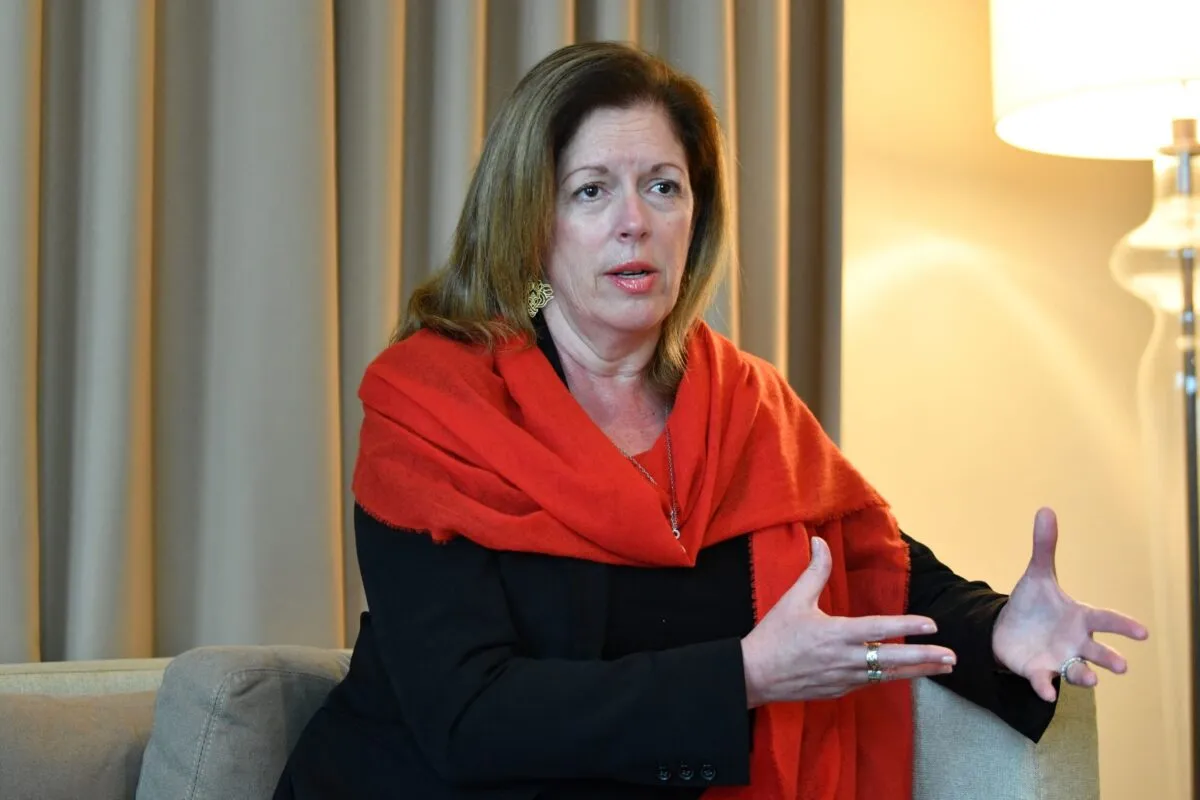 Representante Especial Adjunta do Secretário-Geral da ONU para Assuntos Políticos na Líbia Stephanie Williams em 26 de março de 2022 [FETHI BELAID/AFP via Getty Images]