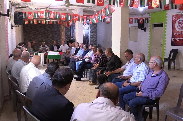 Reunião da Campanha Civil  em apoio à Palestina, No Salão do Povo do campo de refugiados de Shatila, em Beirute [Prensa Latina]