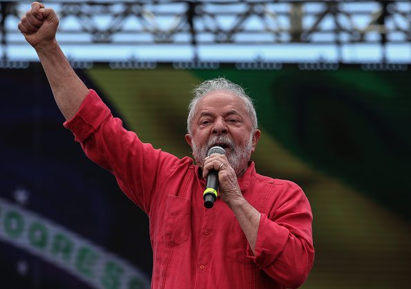 Momentos de Lula na campanha do primeiro turno. [Alexandre Schneider/Getty Images]