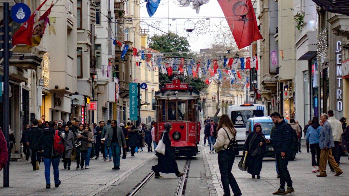 Rua Istiklal, em Istambul, Turquia [Lucas Siqueira/MEMO]
