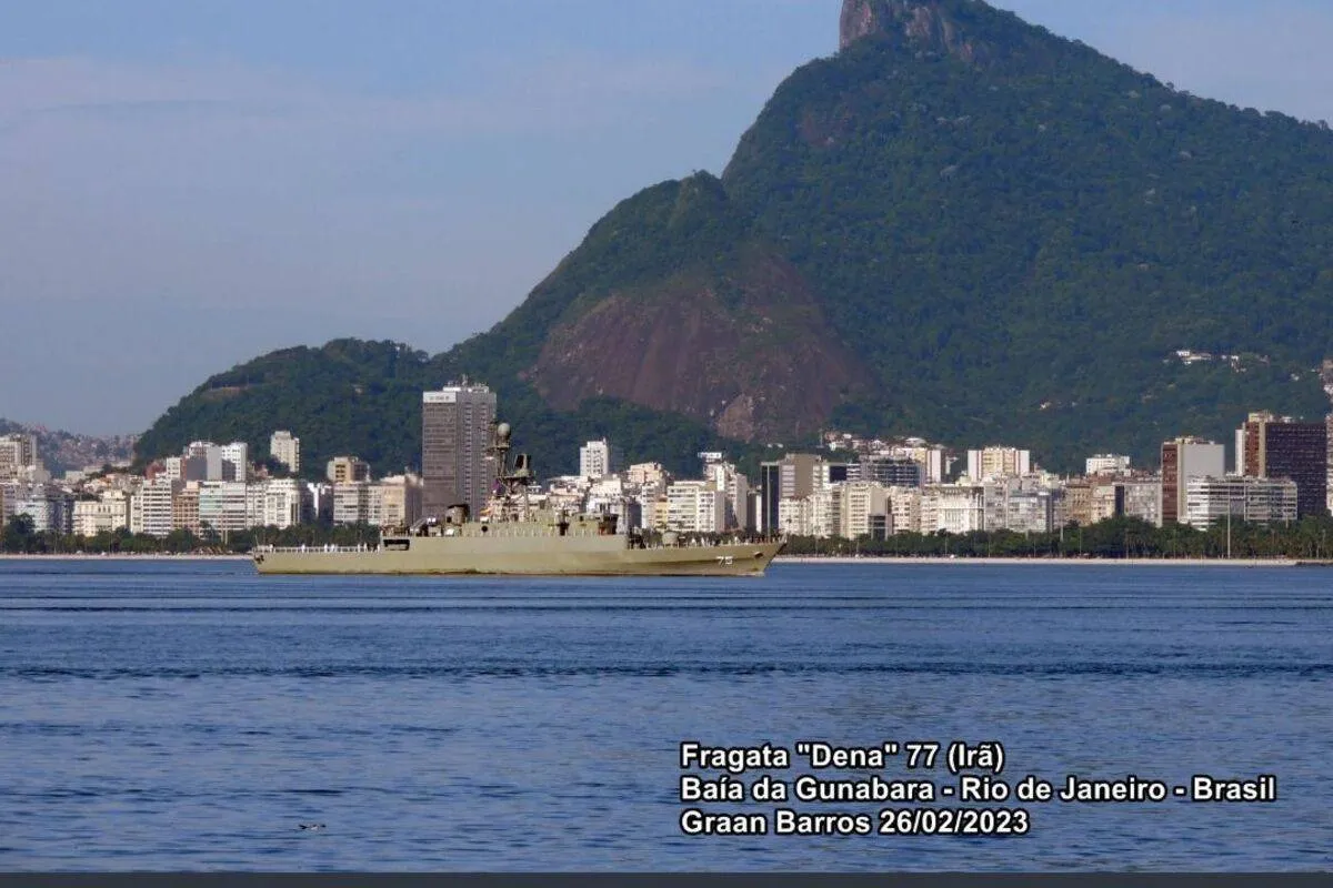 IRINS Makran é um dos navios iranianos que atracaram no litoral brasileiro em meio a polêmica com Estados Unidos e protestos de Israel [Mehr News / CC BY SA 4.0]
