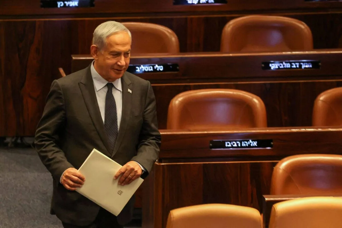 Primeiro-ministro de Israel, Benjamin Netanyahu no parlamento (Knesset), em Jerusalém ocupada, em 1° de maio de 2023 [Menahem Kahana/AFP via Getty Images]
