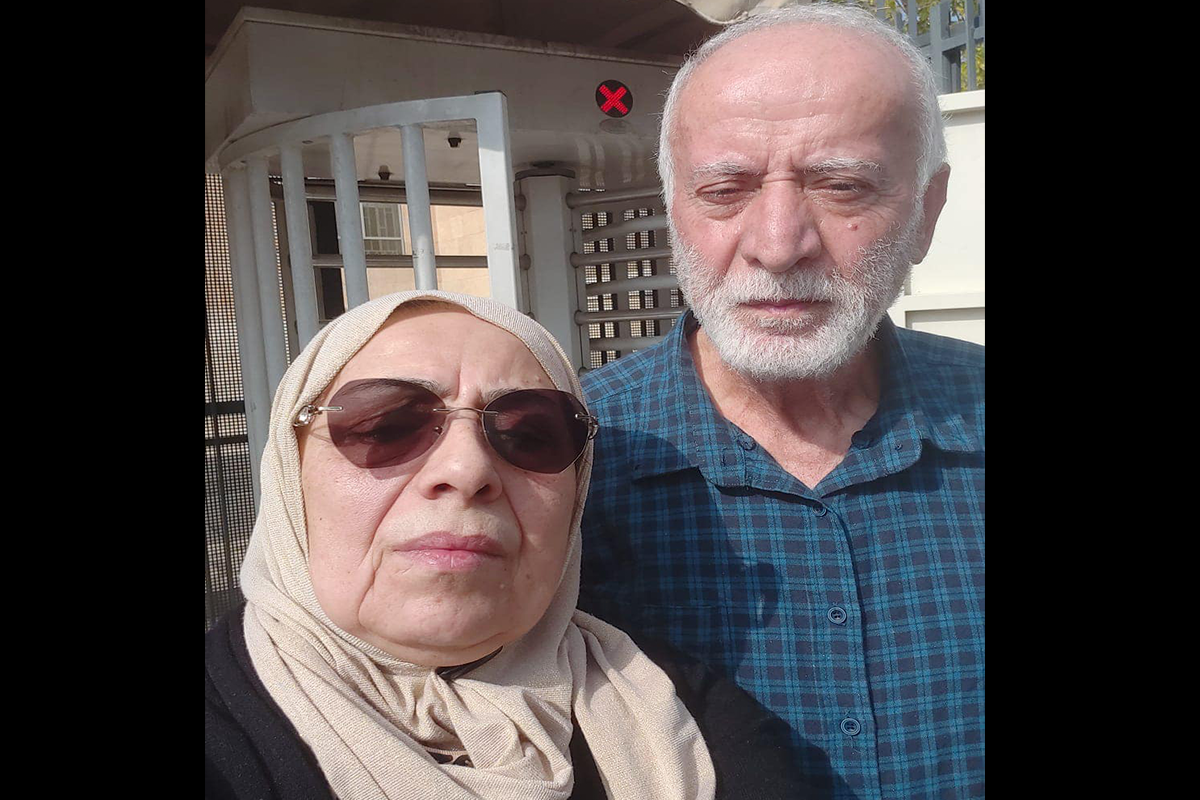 Nora Ghaith (68) e Mustafa Sub Laban (72) estão sob ameaça de despejo de sua própria casa, na Cidade Velha de Jerusalém, para dar lugar a colonos ilegais
