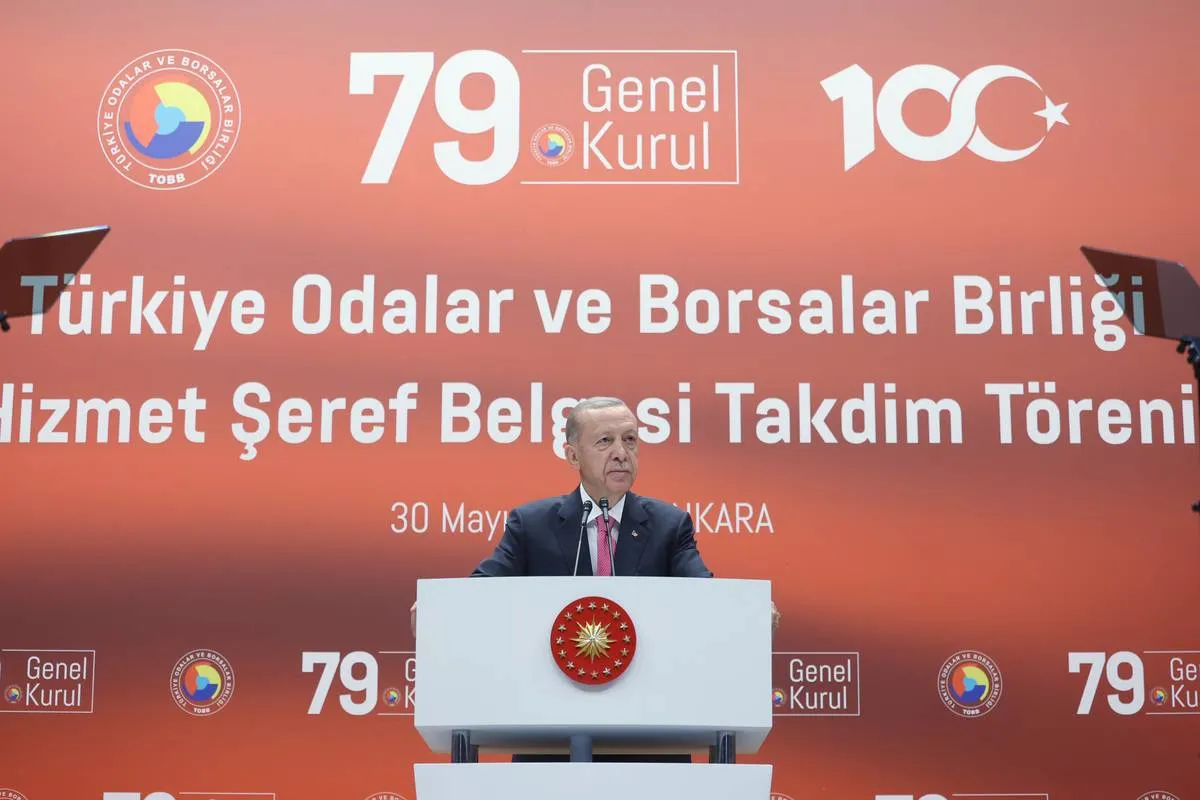 O presidente turco Recep Tayyip Erdogan discursa durante a 79ª Assembleia Geral da União de Câmaras e Bolsas de Mercadorias de Turquia (TOBB) nas TOBB Towers em Ancara, Turquia em 30 de maio de 2023 [TUR Presidency/Murat Cetinmuhurdar - Anadolu Agency]