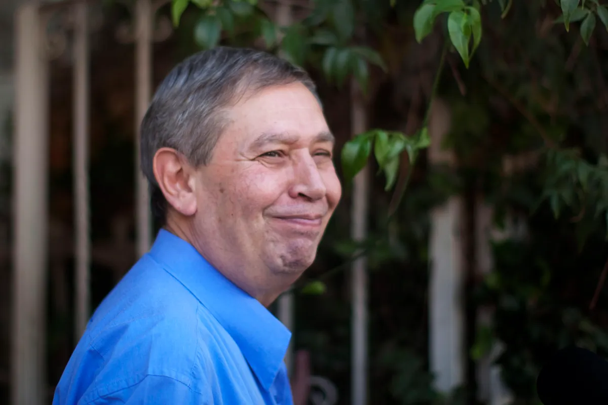 Ex-chefe do Mossad, Tamir Pardo, em Nirit, no território considerado Israel [Uriel Sinai/Getty Images]
