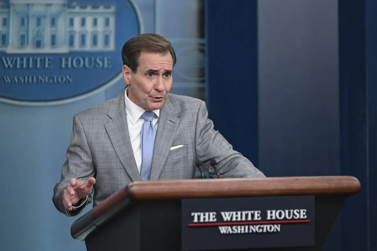 Almirante John Kirby, coordenador do Conselho de Segurança Nacional, fala durante a coletiva de imprensa da Casa Branca na Casa Branca em Washington D.C., Estados Unidos, em 26 de junho de 2023 [Mostafa Bassim/Agência Anadolu]
