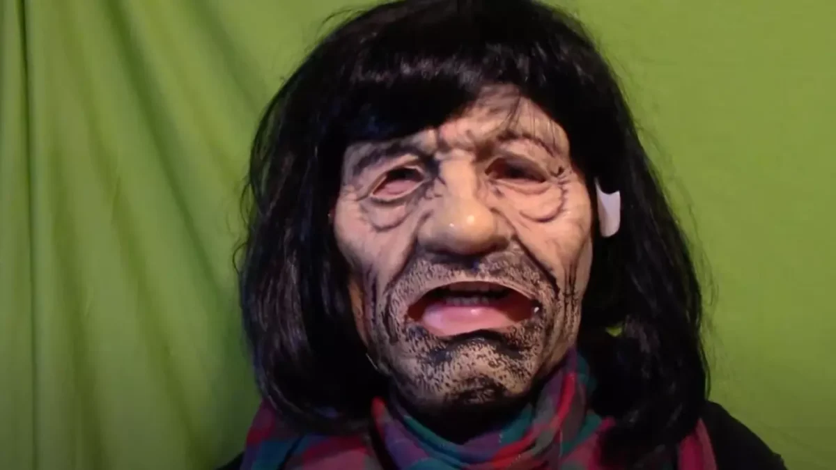 Estudantes e professores da CUNY expressaram sua indignação com o vídeo da artista Tamy Ben-Tor [Screengrab do Youtube]
