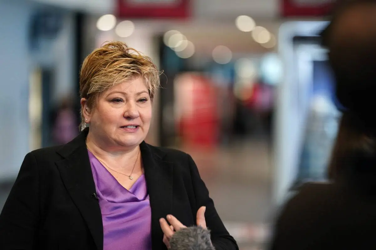 A procuradora-geral-sombra Emily Thornberry é entrevistada em Liverpool, Inglaterra, em 11 de outubro de 2023 [Ian Forsyth/Getty Images]
