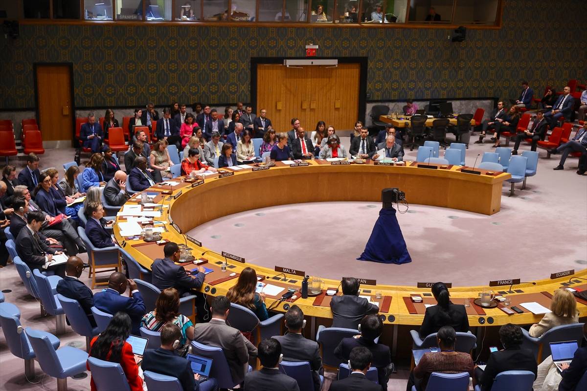 Conselho de Segurança da ONU aprova resolução dos Estados Unidos por cessar-fogo em Gaza, em Nova York, em 10 de junho de 2024 [Selçuk Acar/Agência Anadolu]
