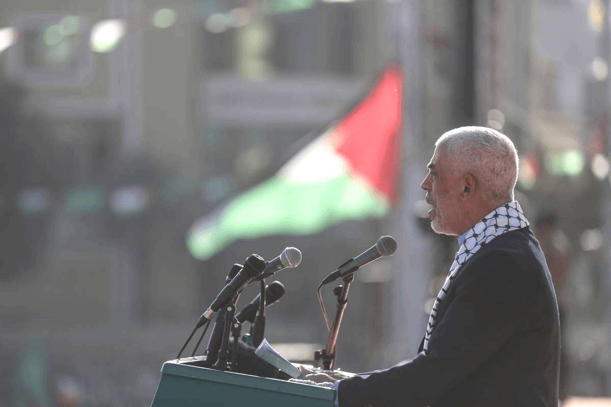 Yahya Sinwar, líder do grupo palestino Hamas, na Cidade de Gaza, em 14 de dezembro de 2022 [Ali Jadallah/Agência Anadolu]
