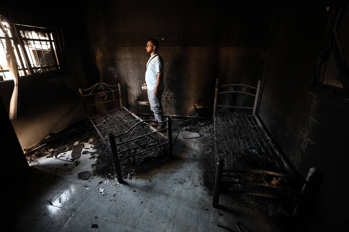 Destruição deixada por ataques de Israel a Jenin, na Cisjordânia ocupada, em 26 de setembro de 2024 [Nedal Eshtayah/Agência Anadolu]
