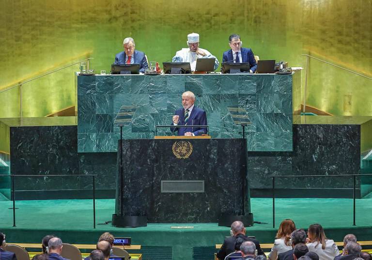 Presidente do Brasil, Luiz Inácio Lula da Silva, discursa à 79ª Assembleia Geral das Nações Unidas, em Nova York, 24 de setembro de 2024 [Ricardo Stuckert/Divulgação/Presidência da República]
