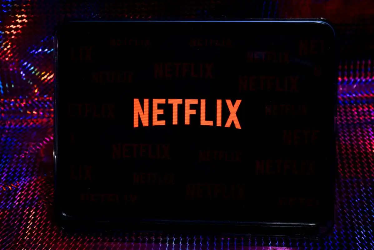 Nesta ilustração fotográfica, o logotipo da Netflix é exibido em uma tela de computador em Ancara, Turquia, em 29 de abril de 2024 [Didem Mente/Anadolu Agency]
