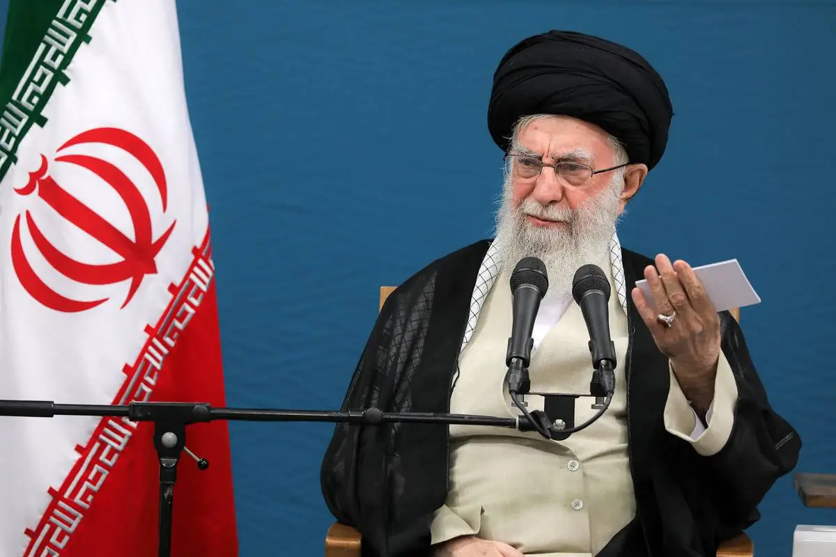Supremo Líder do Irã, aiatolá Ali Khamenei, em Teerã, 27 de agosto de 2024 [Gabinete de Imprensa do Supremo Líder do Irã/Divulgação/Agência Anadolu]
