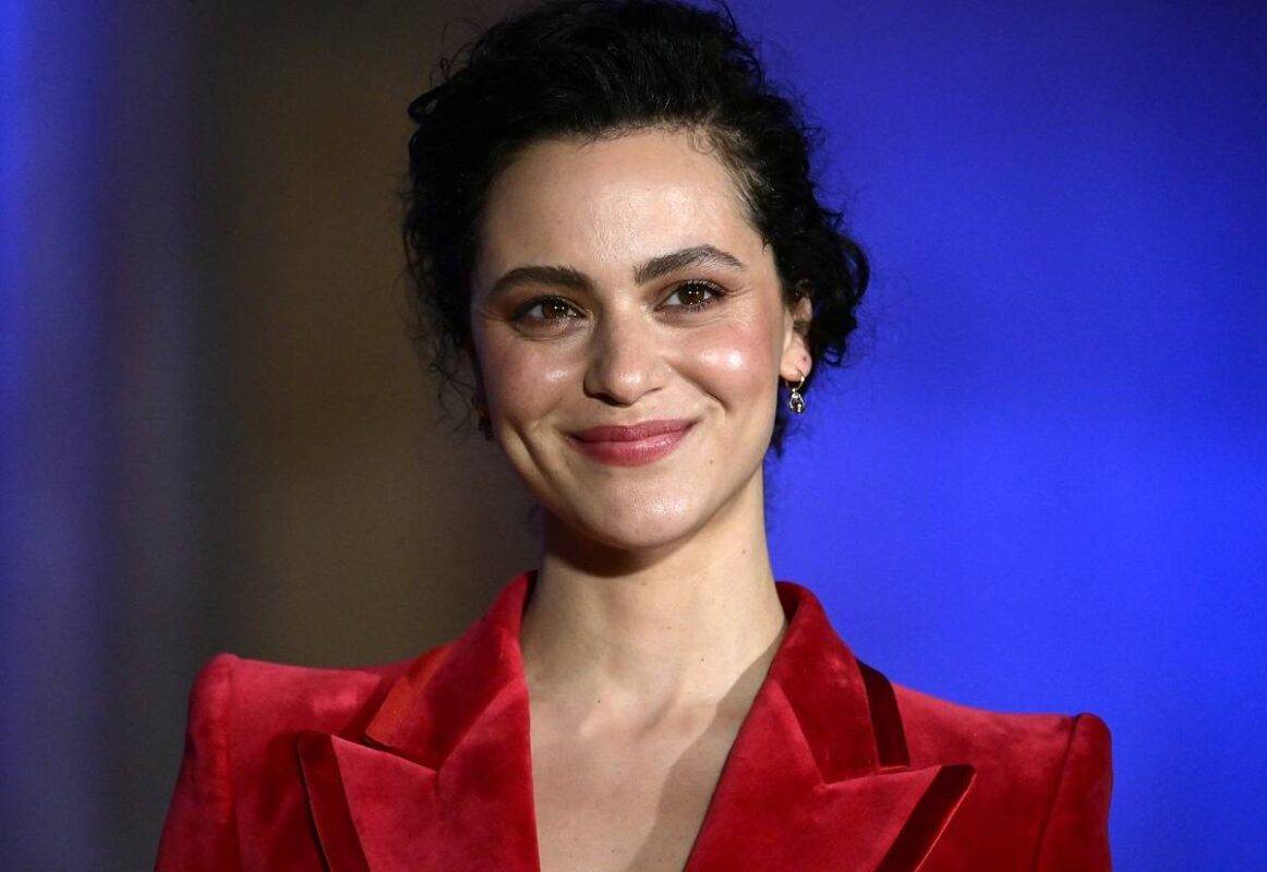 May Calamawy comparece à exibição especial no Reino Unido da série original da Marvel Studios "Moon Knight" no British Museum em 17 de março de 2022 em Londres, Inglaterra. A série de seis episódios está disponível exclusivamente no Disney+ com episódios semanais a partir de 30 de março. [Gareth Cattermole/Getty Images para a Disney]
