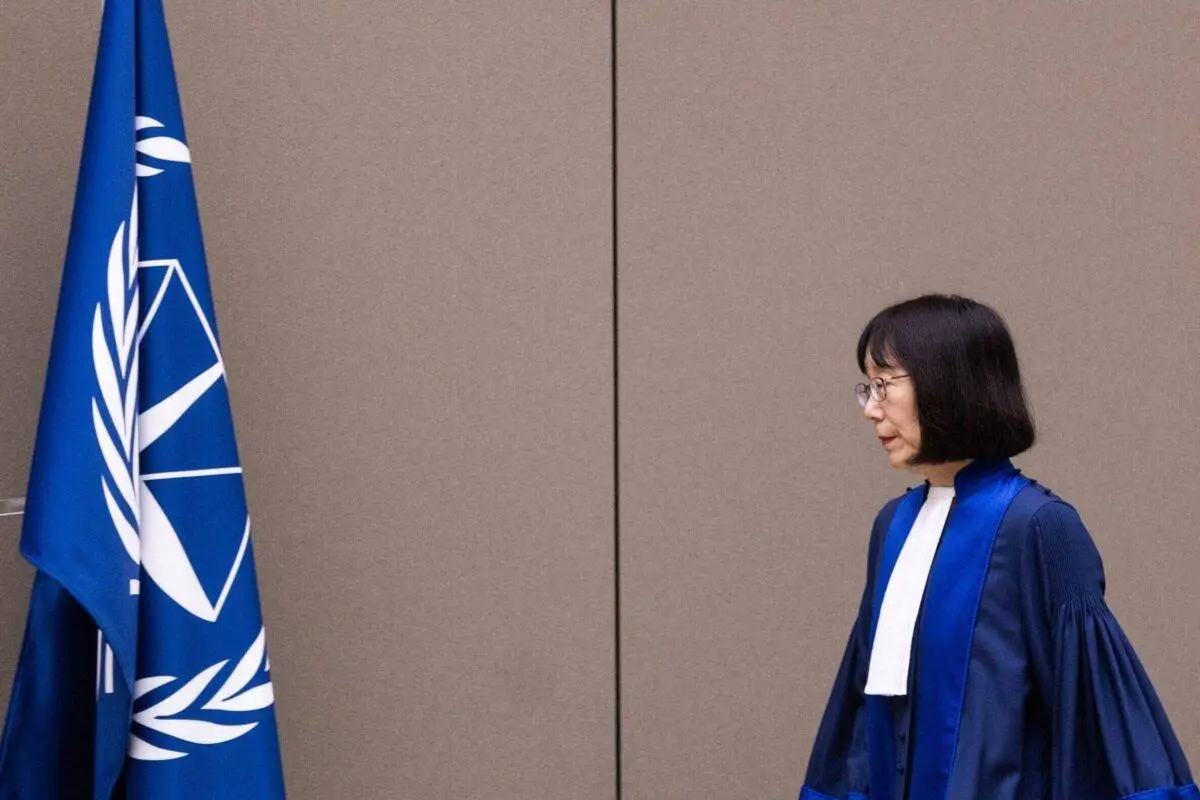 Juíza Tomoko Akane no Tribunal Penal Internacional (TPI), em Haia, na Holanda, em 20 de novembro de 2024 [Eva Plevier/ANP/POOL/AFP via Getty Images]