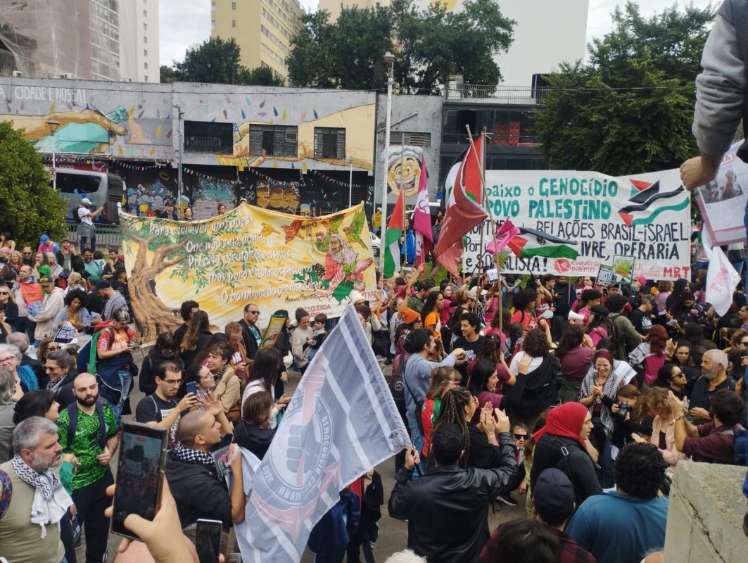 Paulistanos exigem rompimento de relações do Brasil com Israel, em 15 de junho de 2025 [Gal Souza/Frente Palestina SP]