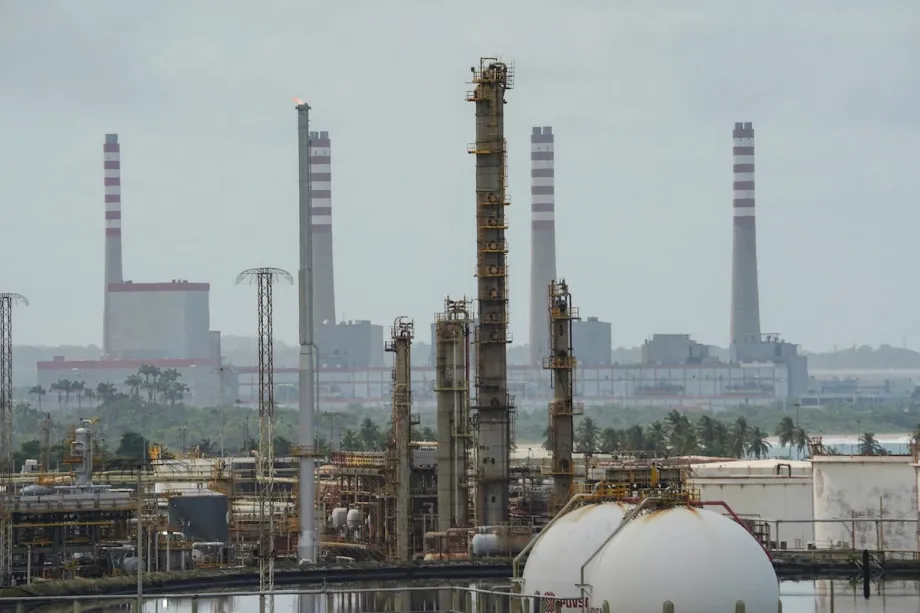 Refinaria de El Palito, na Venezuela, em 9 de março de 2022 [Manaure Quintero/Bloomberg via Getty Images]