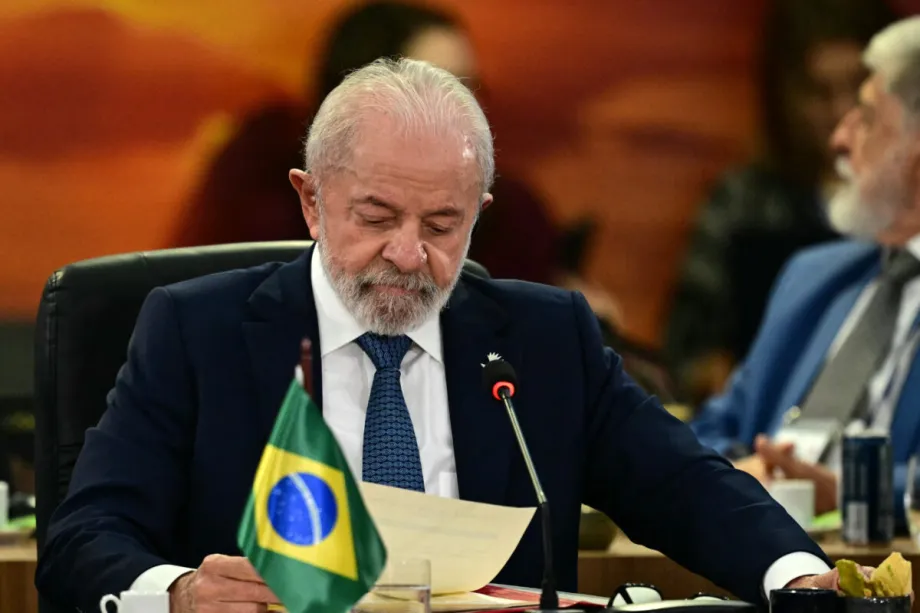 Presidente do Brasil, Luiz Inácio Lula da Silva, durante plenária dos BRICS, no Rio de Janeiro, em 7 de julho de 2025 [Pablo Porciuncula/AFP via Getty Images]