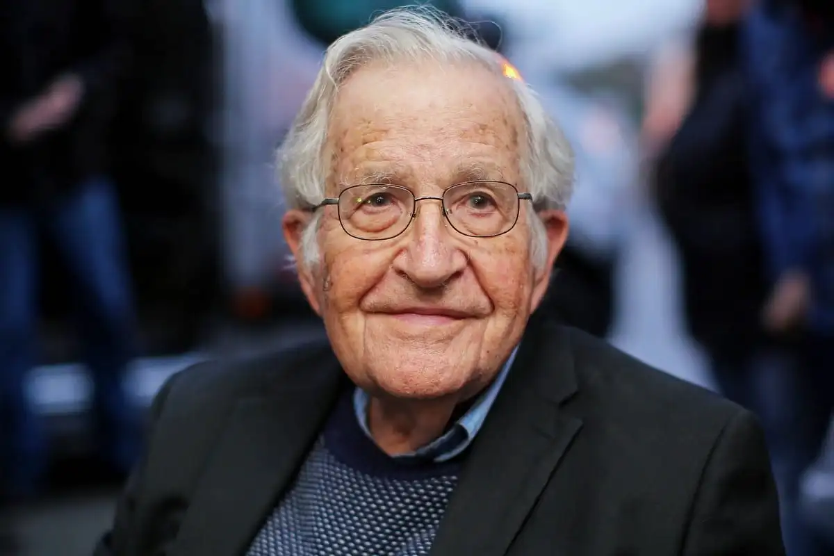 Noam Chomsky em Curitiba, Brasil, 20 de setembro de 2018 [Heuler Andrey/AFP/Getty Images]
