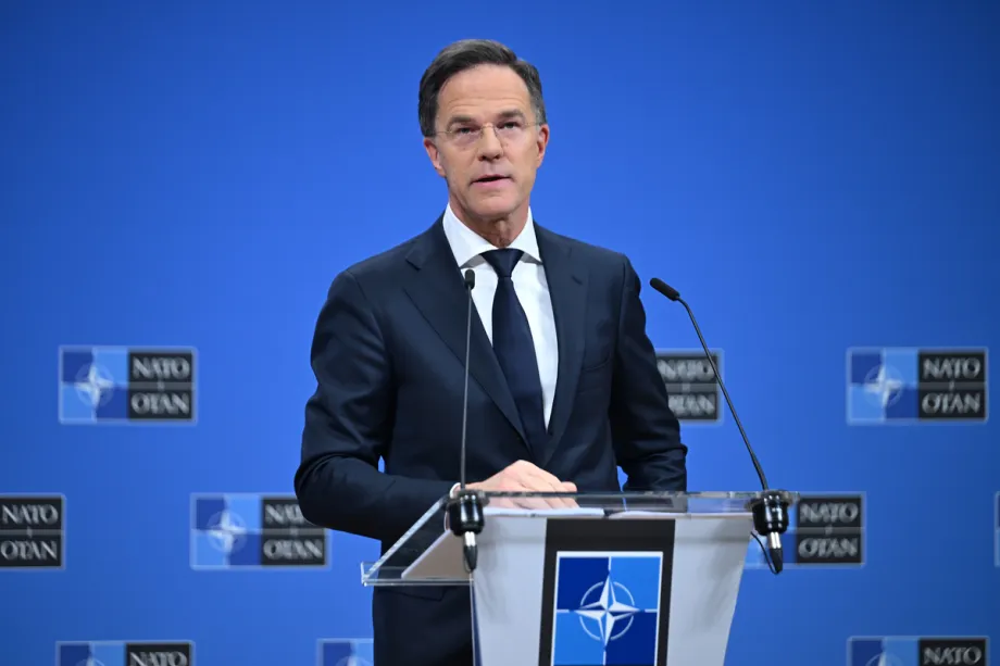 O secretário-geral da OTAN, Mark Rutte, discursa na sede da OTAN em Bruxelas, Bélgica, em 11 de fevereiro de 2026. [Dursun Aydemir – Agência Anadolu]