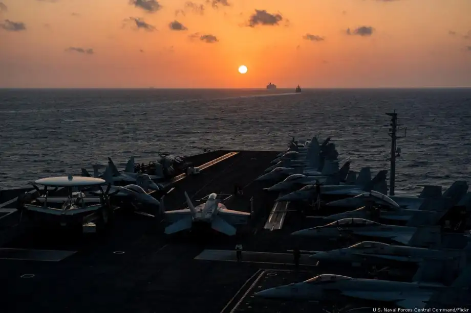 Estreito de Bab El-Mandab [Comando Central das Forças Navais dos EUA/Flickr]