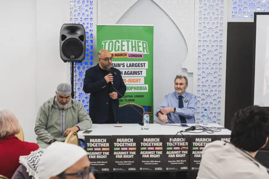 Abdullah Falik discursa no encontro da Aliança Together