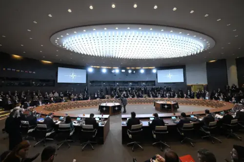 Fechamento do espaço aéreo e ruptura de alianças: o crescente problema de Trump com seus aliados