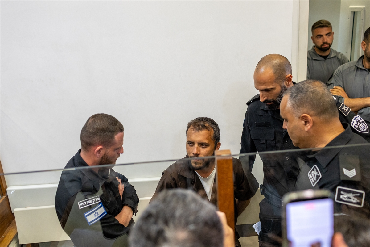 Thiago Ávila durante audiência em tribunal israelense [Longarina/Agência Anadolu]