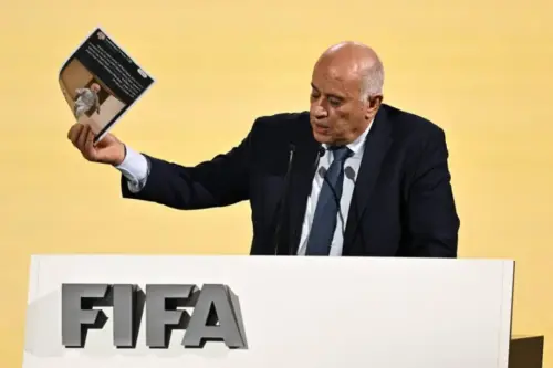 O futebol não é mais tão ‘maravilhoso’, ao colaborar com o genocídio